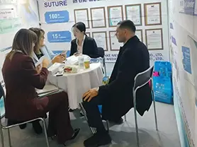 “المعارض”