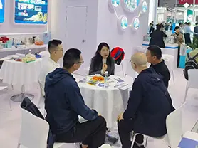“المعارض”